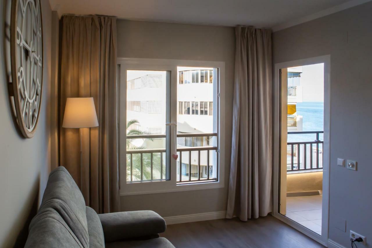 Beachfront apartment in Fuengirola NEW Extérieur photo