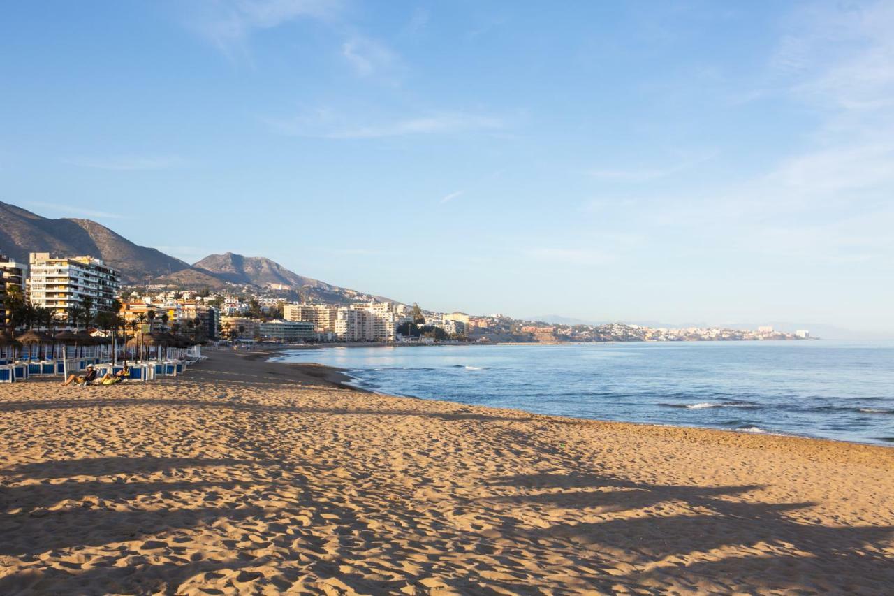Beachfront apartment in Fuengirola NEW Extérieur photo