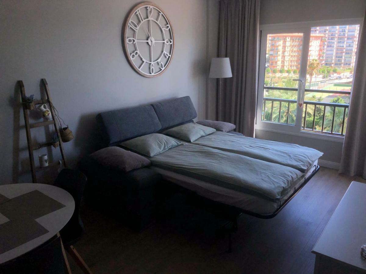 Beachfront apartment in Fuengirola NEW Extérieur photo