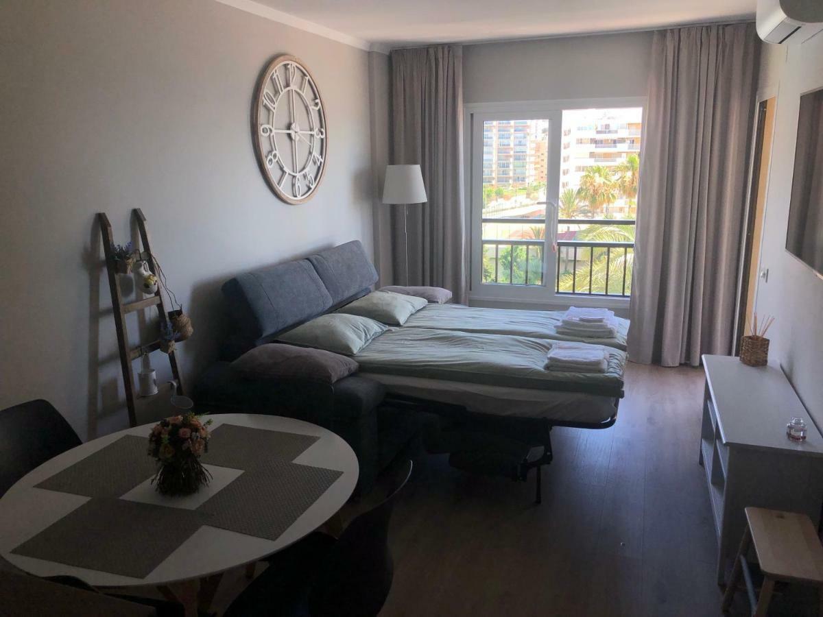 Beachfront apartment in Fuengirola NEW Extérieur photo